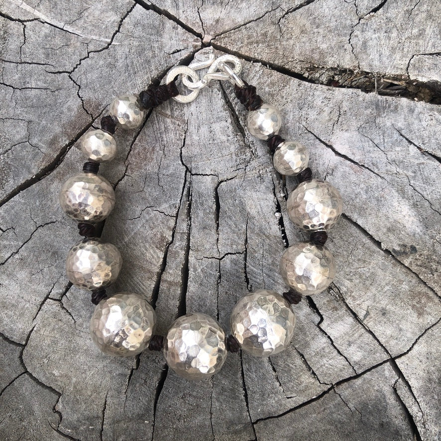 Hammered Silver Beads Bracelet