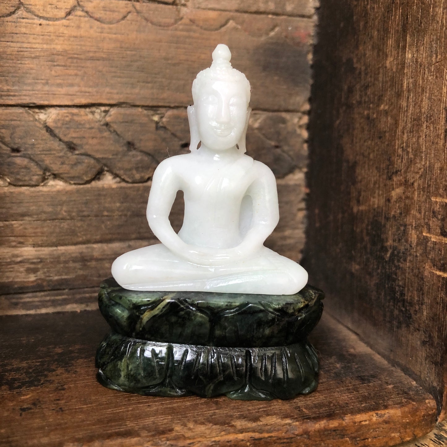 Jade Seated Buddha Figurine