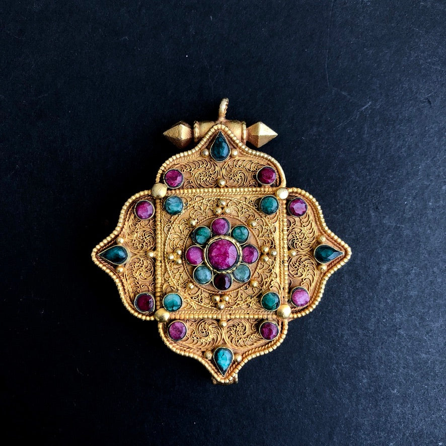 Tibetan Buddhist Ghau Prayer Box