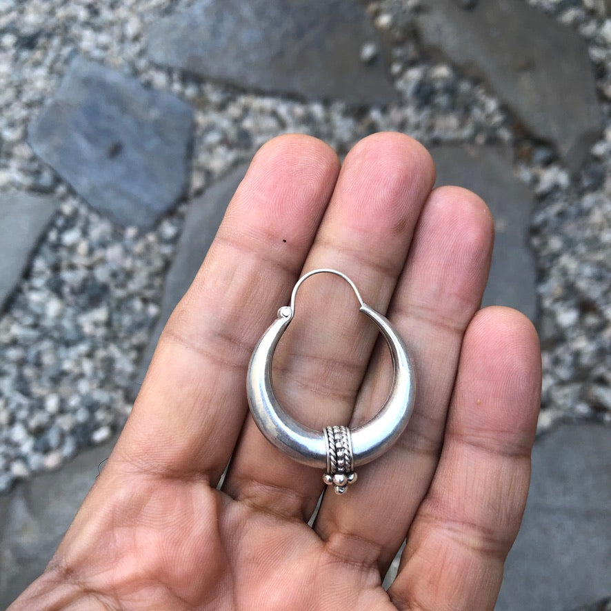 Large Traditional Nevari Hoop Earrings