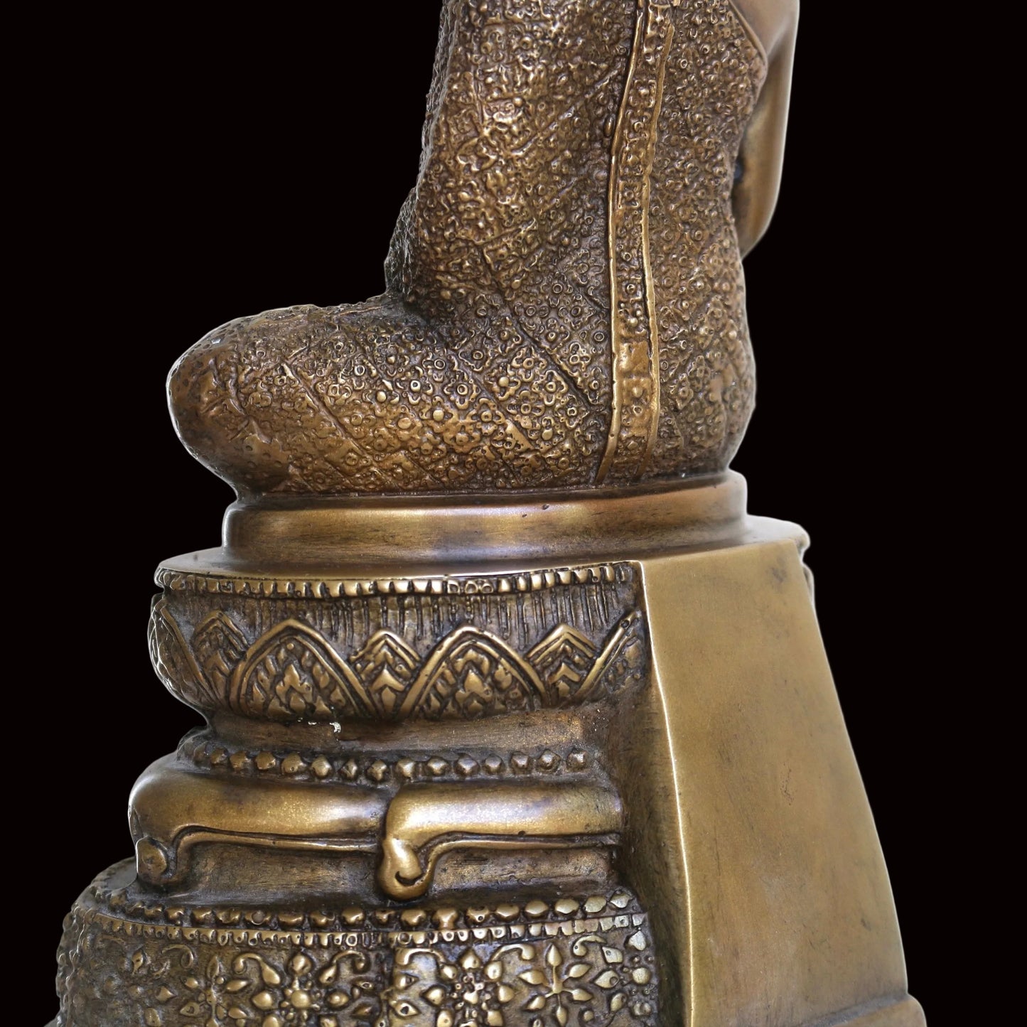 Buddha Seated on Throne in Dhyana Mudra of Meditation