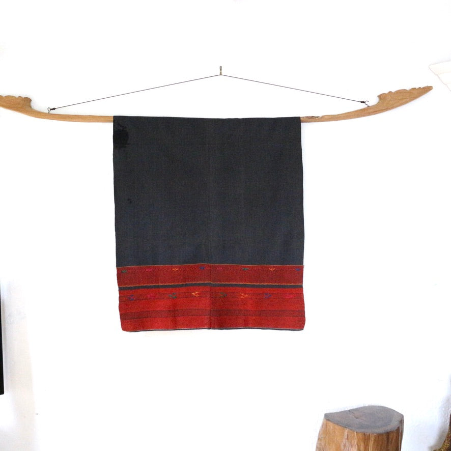 Kachin Wool Jinghpaw 'pukhang' (hip wrapper skirt), Burmese/Myanmar