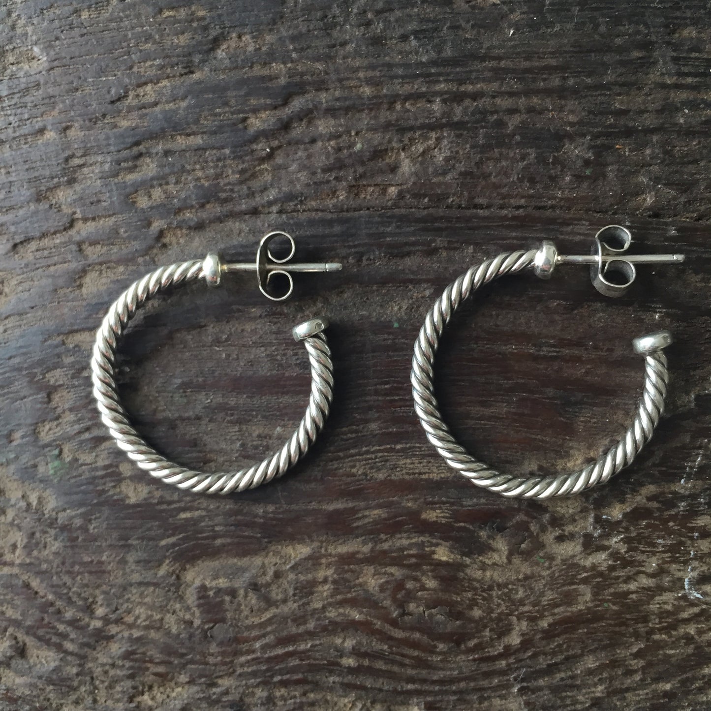Twisted wire Sterling Silver Earrings
