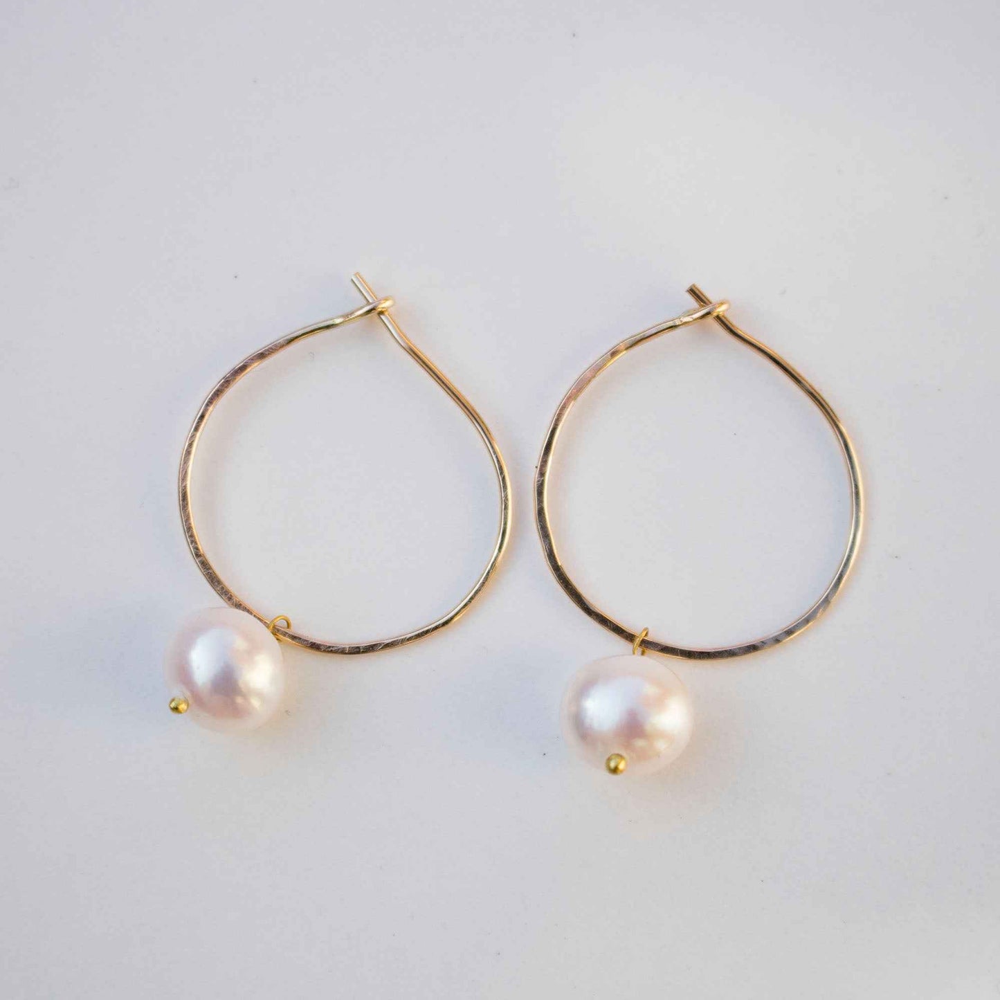 Freshwater pearl hoop earrings
