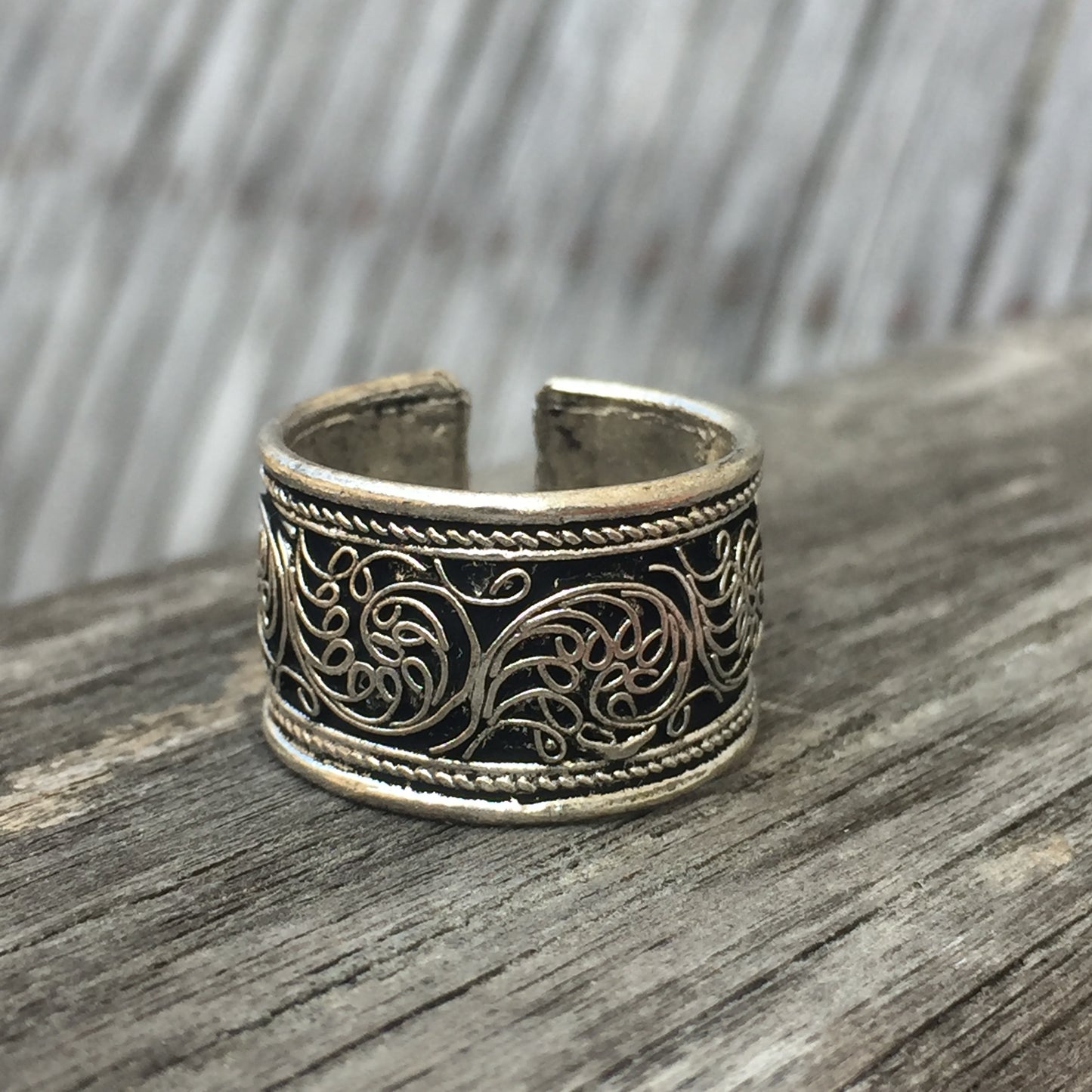 Filigree Wide Band Ring