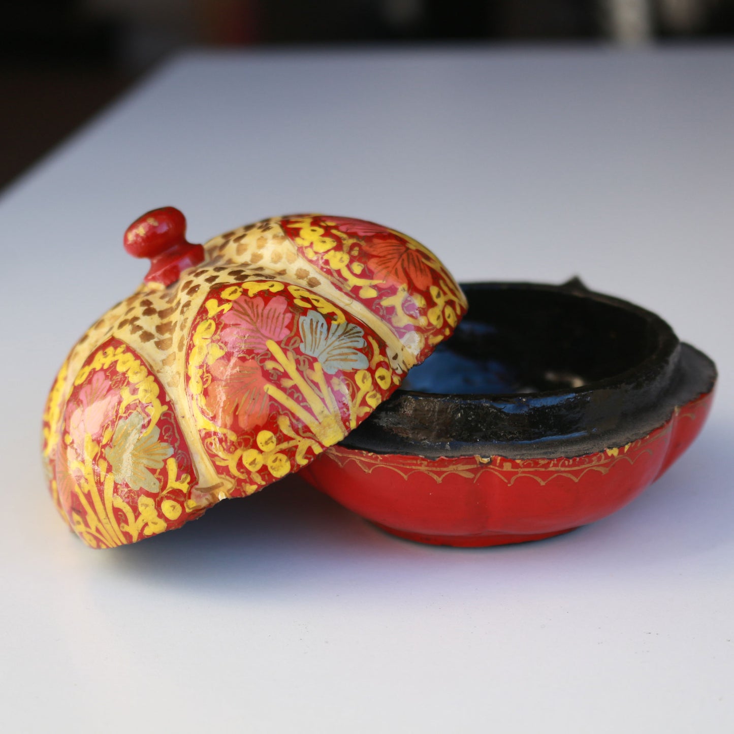 Round Paper Mache Box