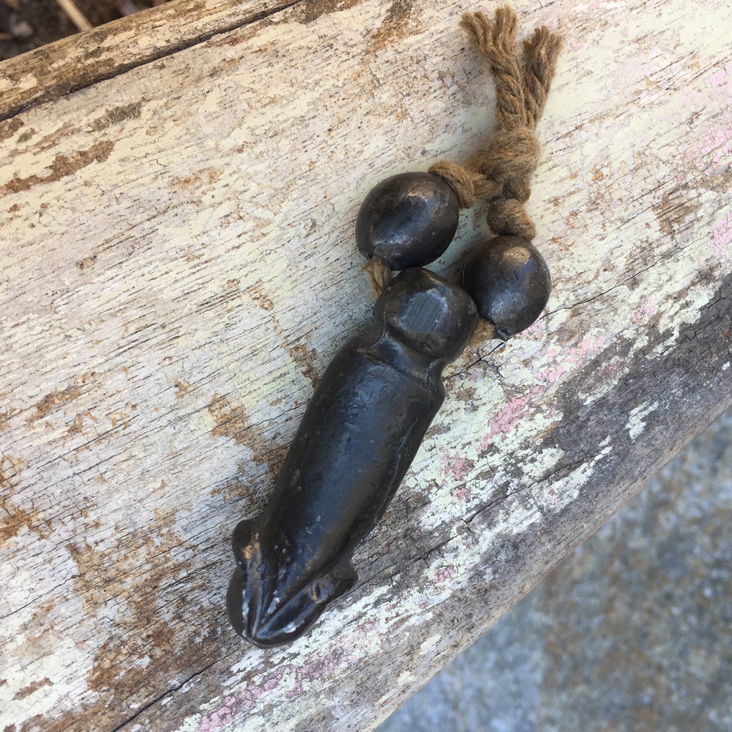 Palad Khik Amulet
