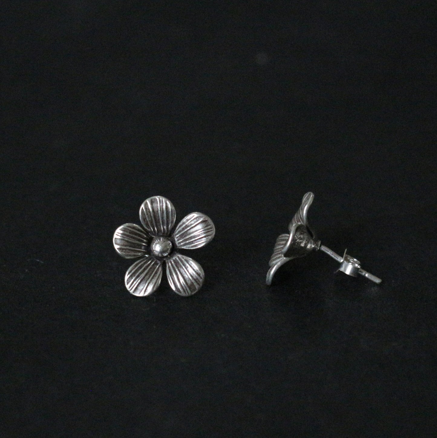 Flower Bud SilverStud Earrings