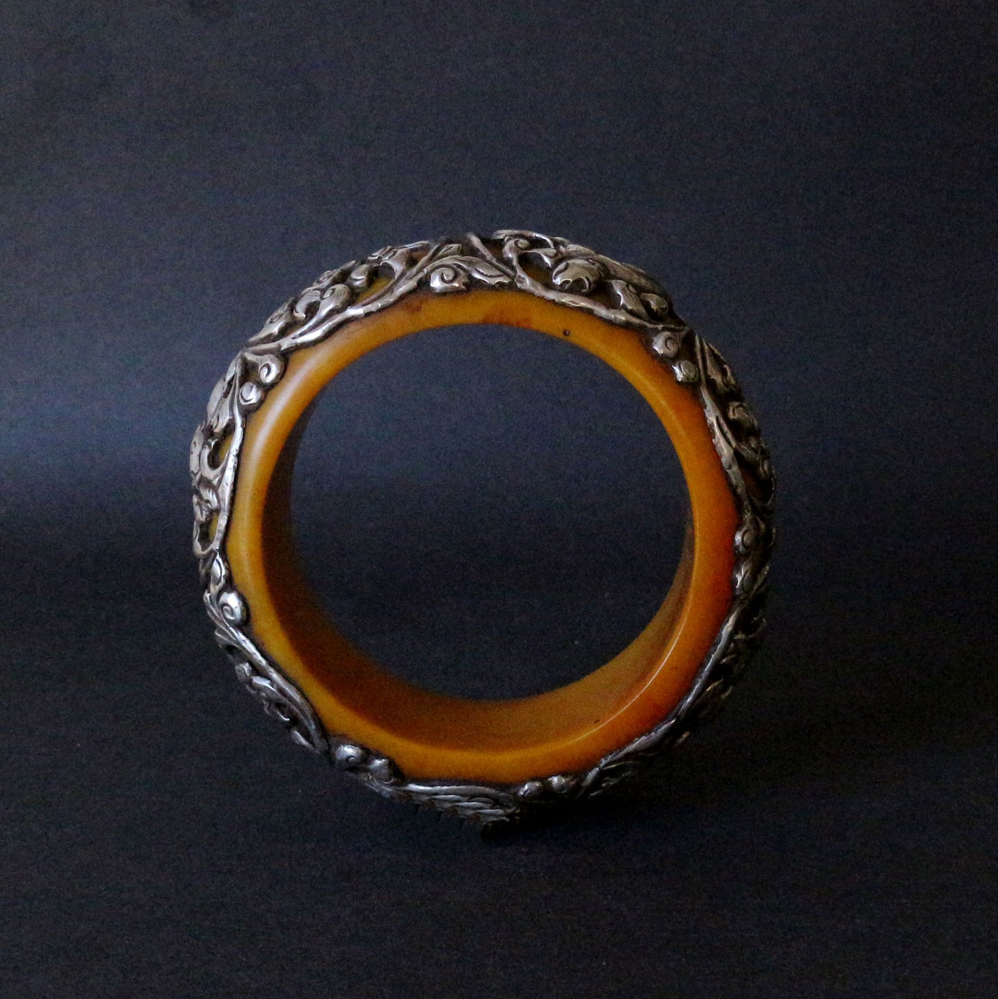 Large Copal Tibetan Bracelet