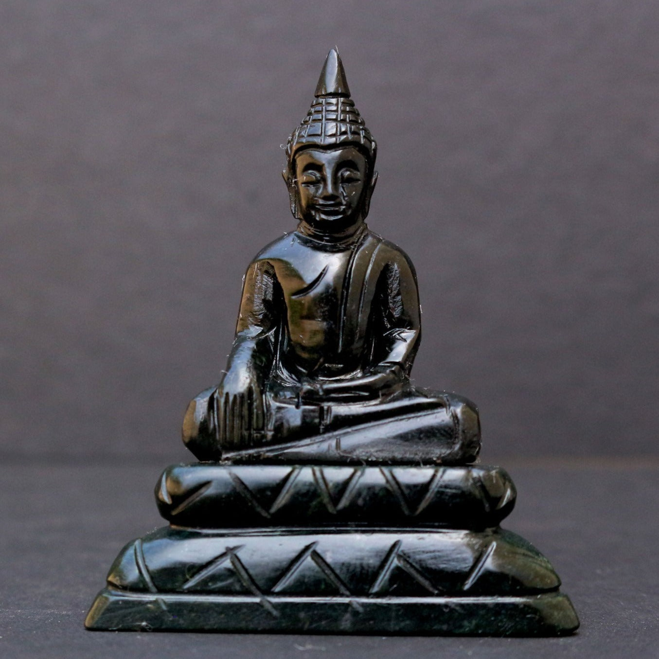 Black Jade Meditating Buddha Statue
