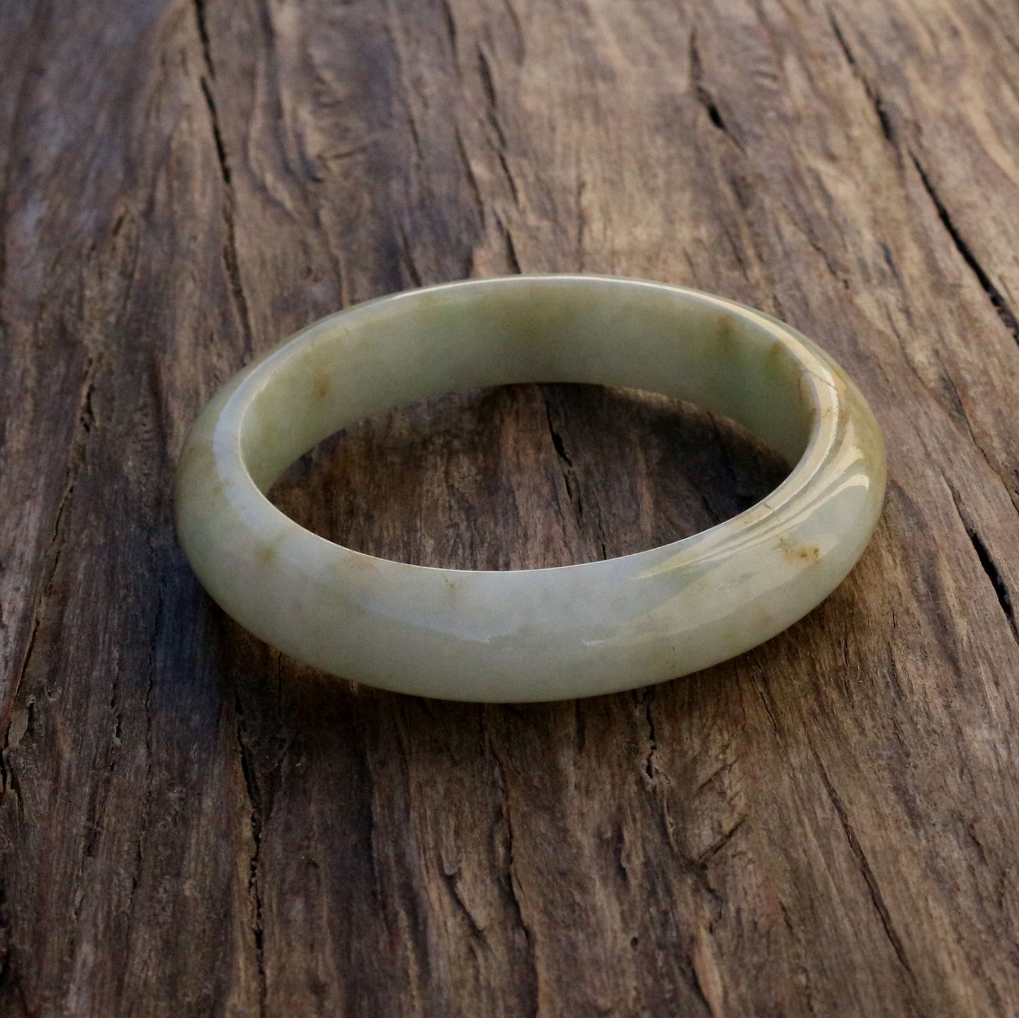 Light Green Jade Bangle