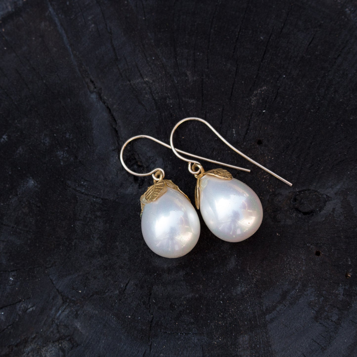 Teardrop seashell earrings