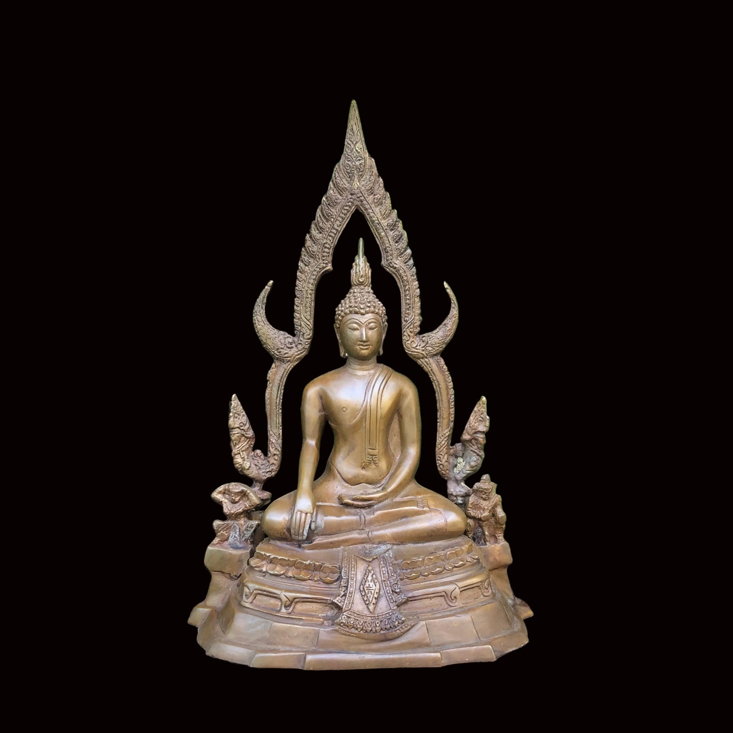 Seated Buddha Phra Chinnarat Image