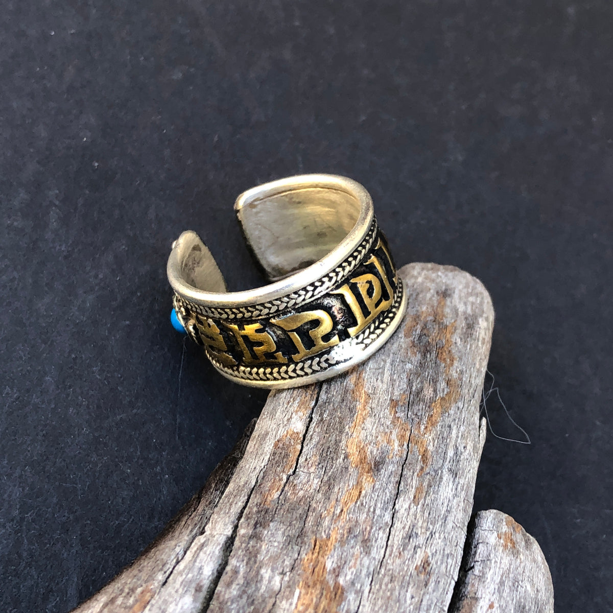 Manthar Rind Tibetan Om Mani Mantra Ring – Trendivine
