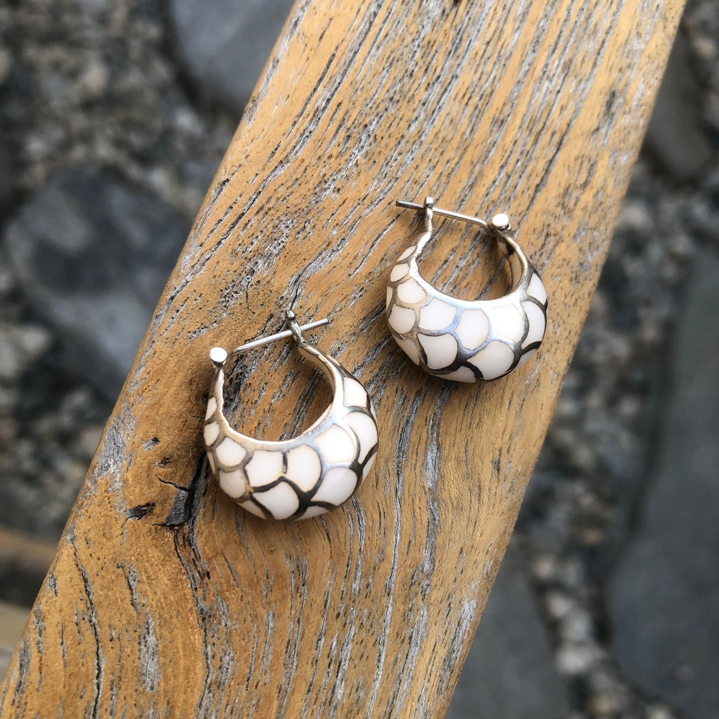 Seashell Inlay Hoop Earrings