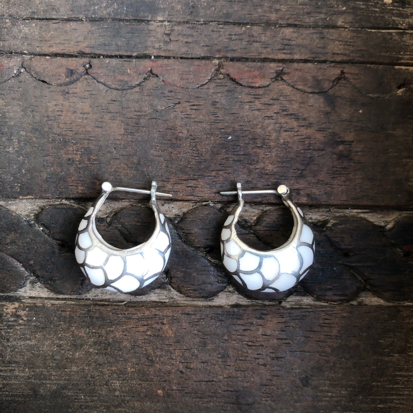 Seashell Inlay Hoop Earrings