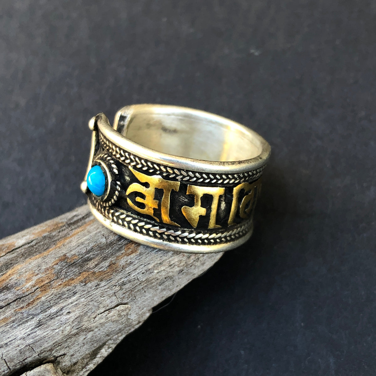 Manthar Rind Tibetan Om Mani Mantra Ring – Trendivine