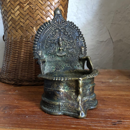 Vintage Indian Bronze Pooja Votive Hindu Oil Lamp Elephants Gaja Lakshmi