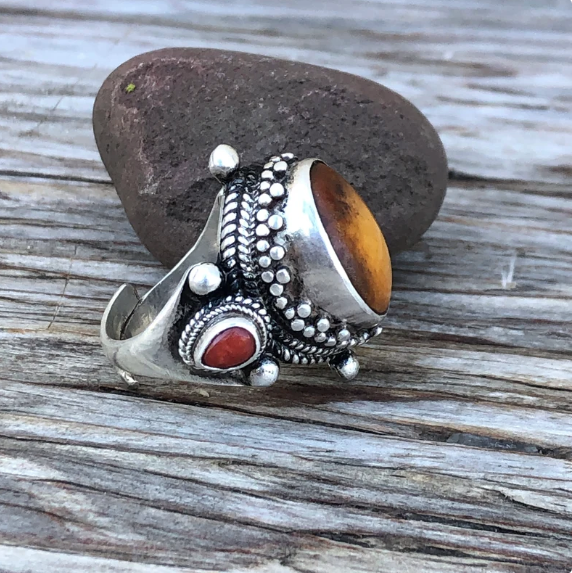 Tibetan Amber Silver Ring
