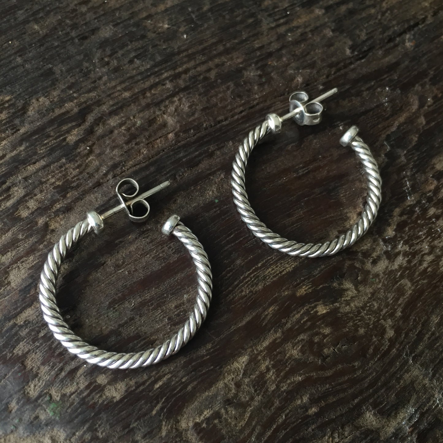 Twisted wire Sterling Silver Earrings