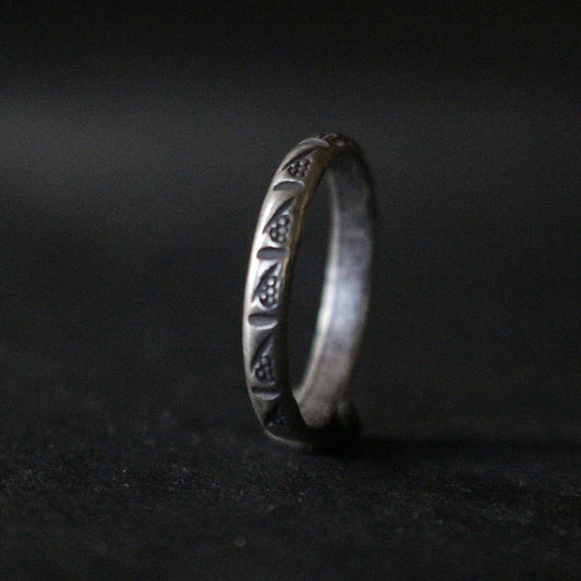 Thin Band Silver Ring